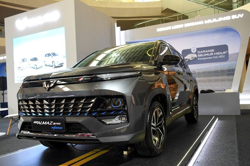 Tertarik Beli Wuling Almaz Hybrid, Tersedia Cicilan Syariah Mulai Rp7 Jutaan Tertarik Beli Wuling Almaz Hybrid, Tersedia Cicilan Syariah Mulai Rp7 Jutaan