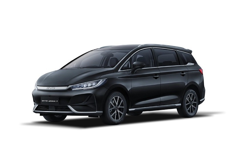 BYD eMAX7