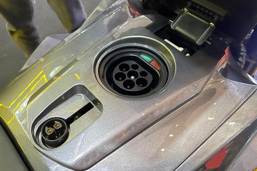 Prototipe United RX6000