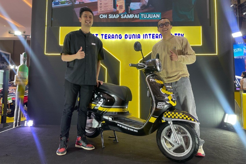 United E-Motor C2000 Hasil Kolaborasi dengan Shoes & Care Mejeng di IIMS 2025