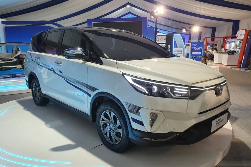 Konsep Toyota Kijang Innova BEV di IIMS 2025