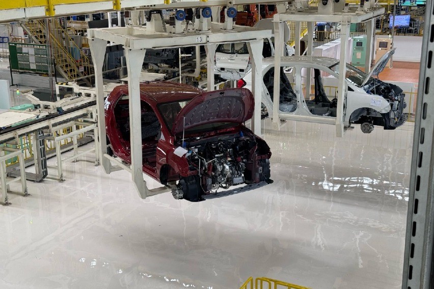 Proses Produksi Pabrik Daihatsu