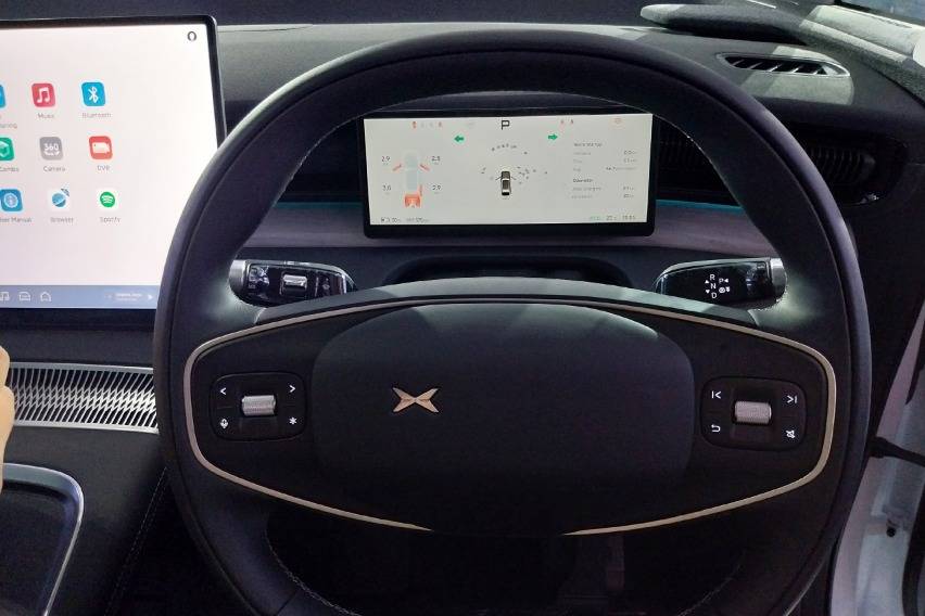 interior Xpeng X9