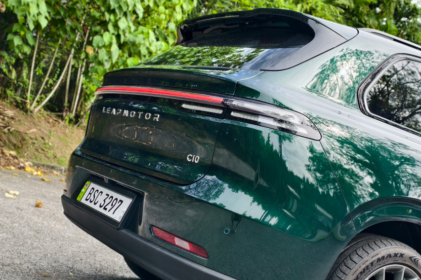 Leapmotor C10 rear view spoiler