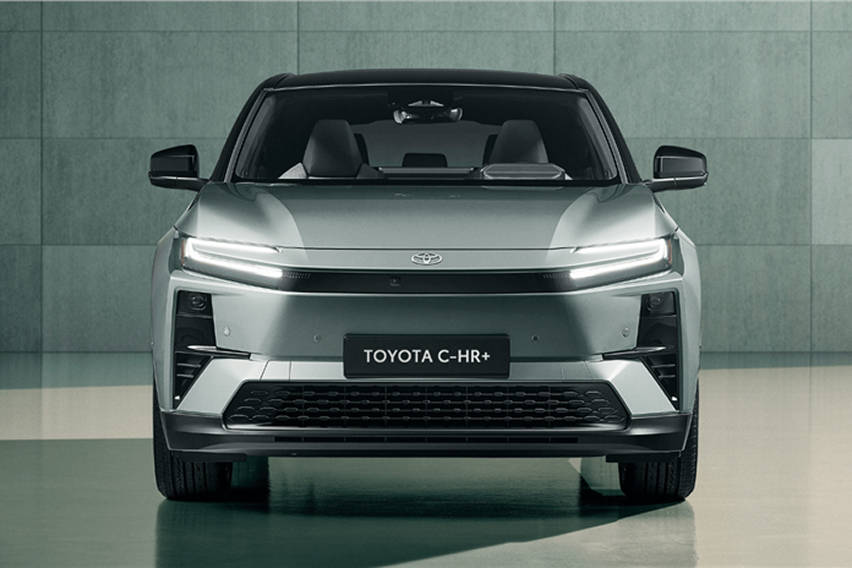 Toyota C-HR+ front