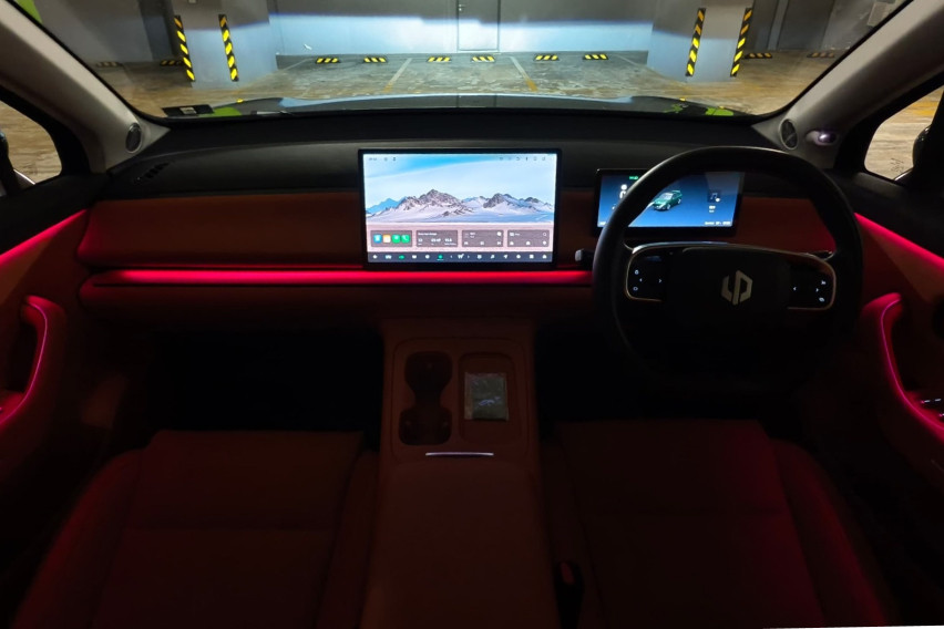 Leapmotor C10 ambient lighting