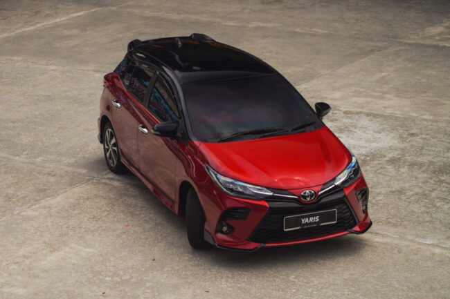 Toyota Yaris front view