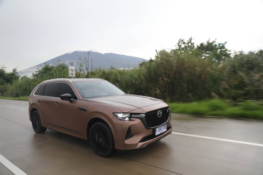 Review test Mazda CX-80 PHEV