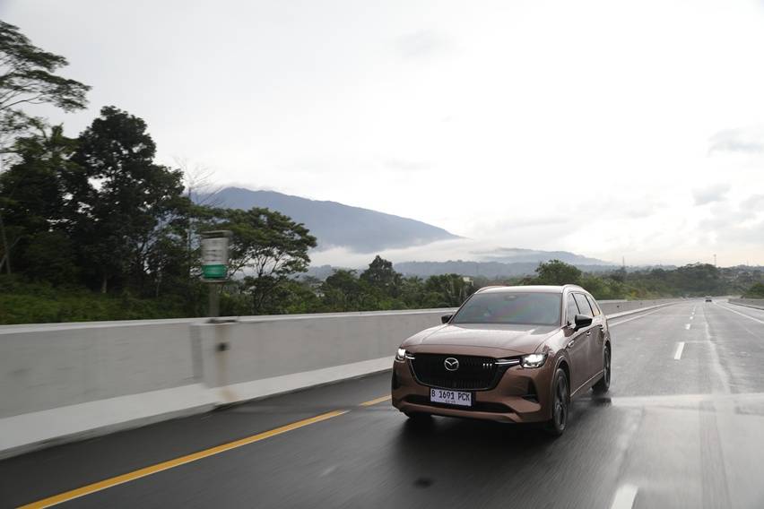 Review test Mazda CX-80 PHEV