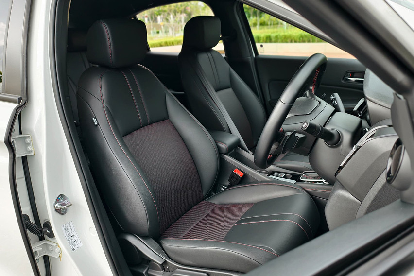 Honda City Hatchback front seats