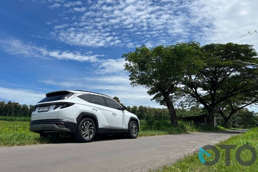 review Hyundai Tucson Hybrid