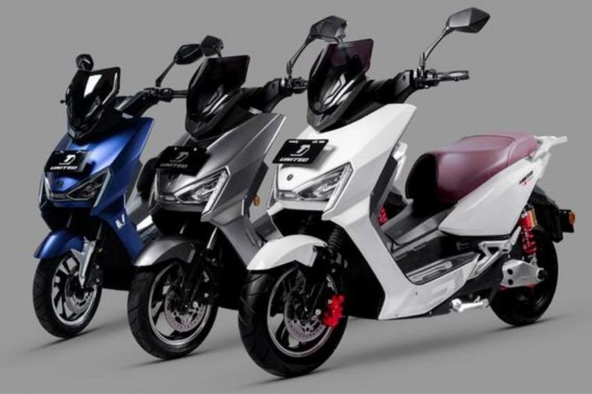 Pakai 2 Baterai, Motor Listrik United Ini Punya Jarak Tempuh di Atas 100 Km Pakai 2 Baterai, Motor Listrik United Ini Punya Jarak Tempuh di Atas 100 Km