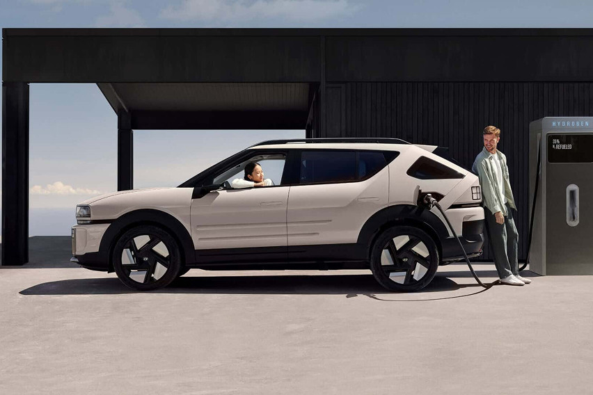 Hyundai Nexo hydrogen refuelling