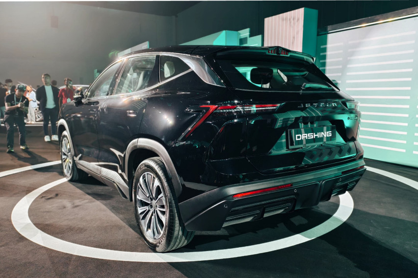 Jetour dashing rear look