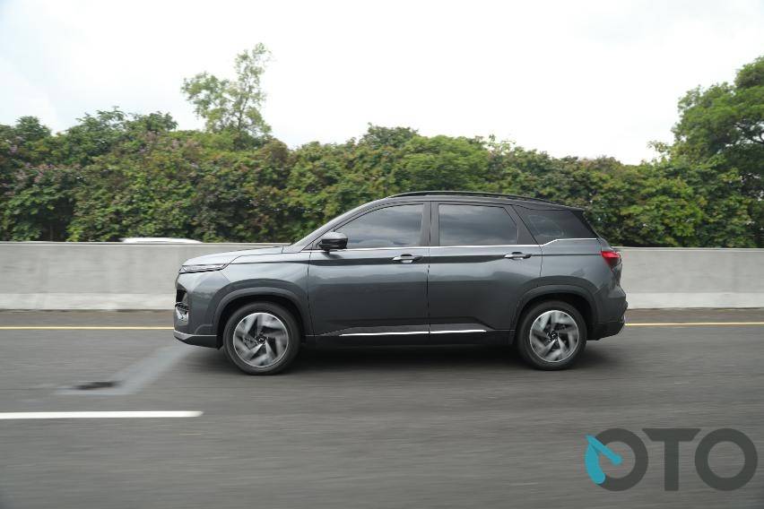 Wuling Almaz RS Pro Hybrid