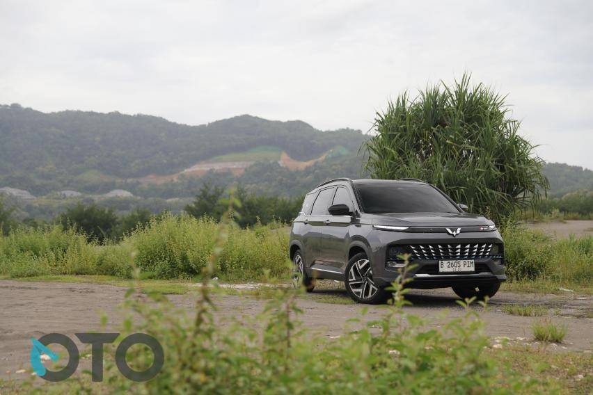 Wuling Almaz RS Pro Hybrid