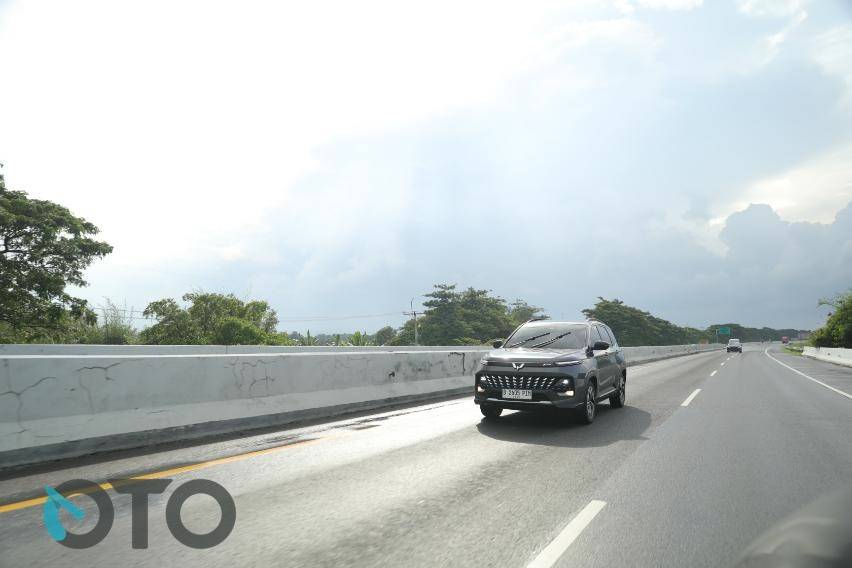 Wuling Almaz RS Pro Hybrid