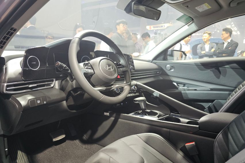 Hyundai Elantra Hybrid