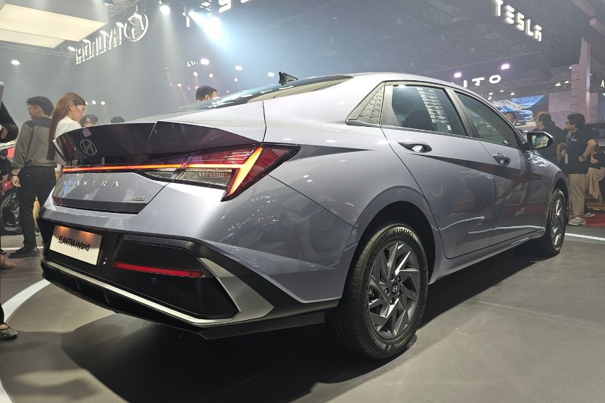 Hyundai Elantra Hybrid