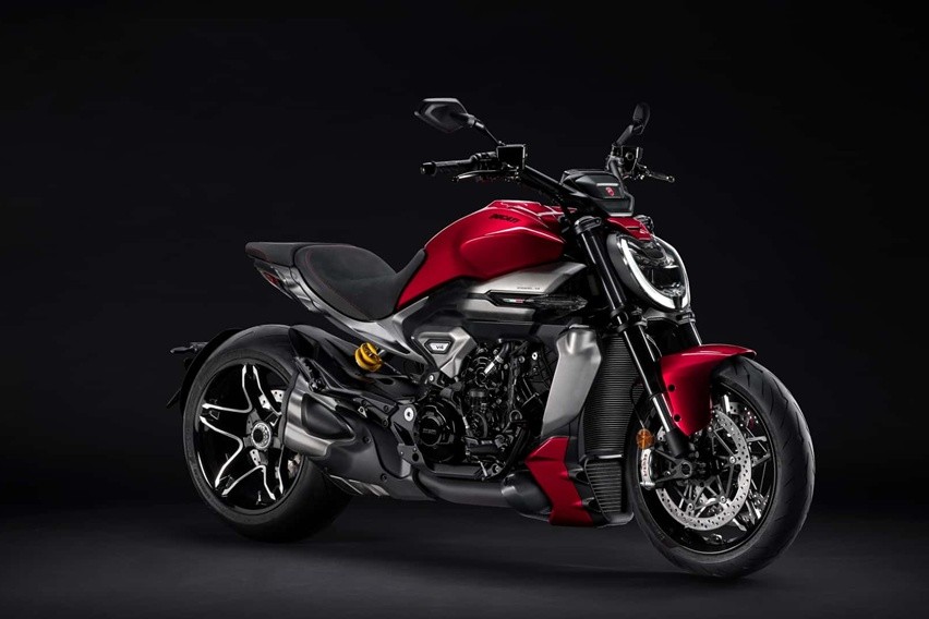 Ducati XDiavel V4