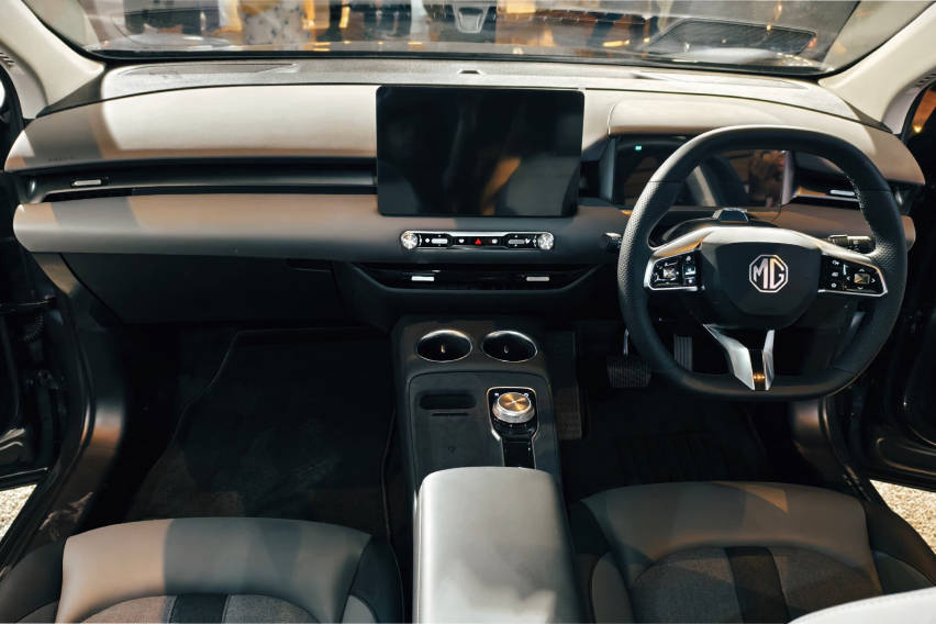 MG S5 dashboard view