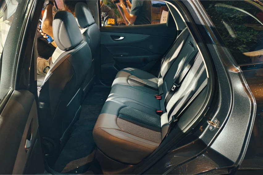 MG S5 rear seats
