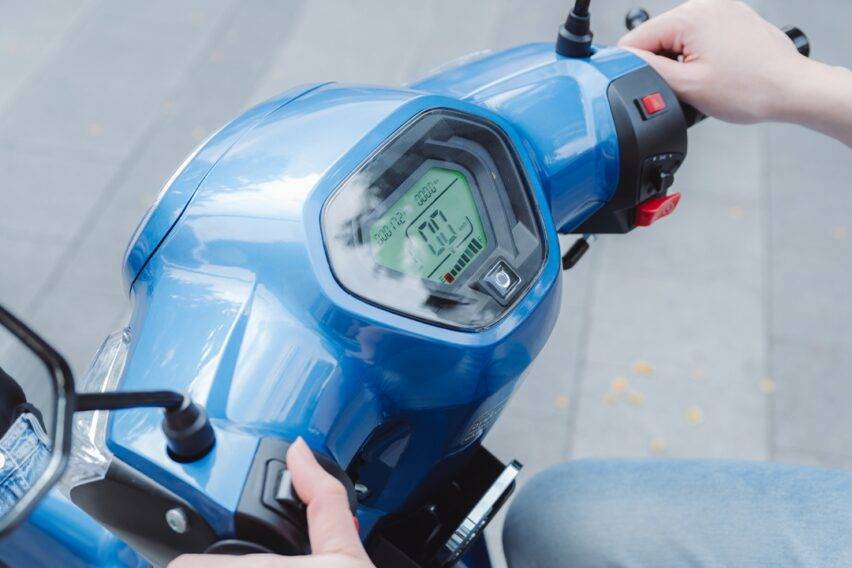 Honda Solar Proud CBS