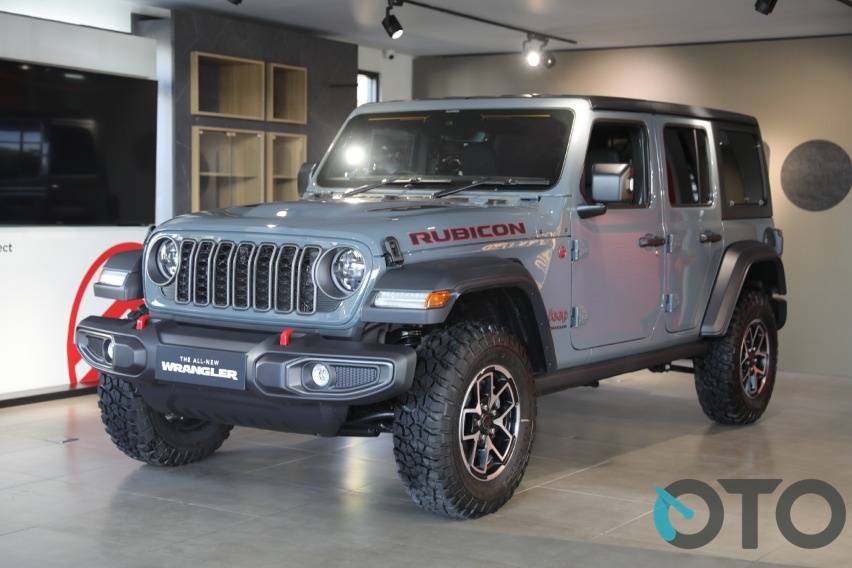 Harga Jeep Wrangler Rubicon Terbaru Tembus Rp2 Miliar, Ini Alasannya! Harga Jeep Wrangler Rubicon Terbaru Tembus Rp2 Miliar, Ini Alasannya!