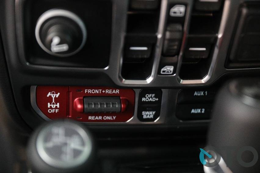 interior Jeep Wrangler Rubicon 4-Doors