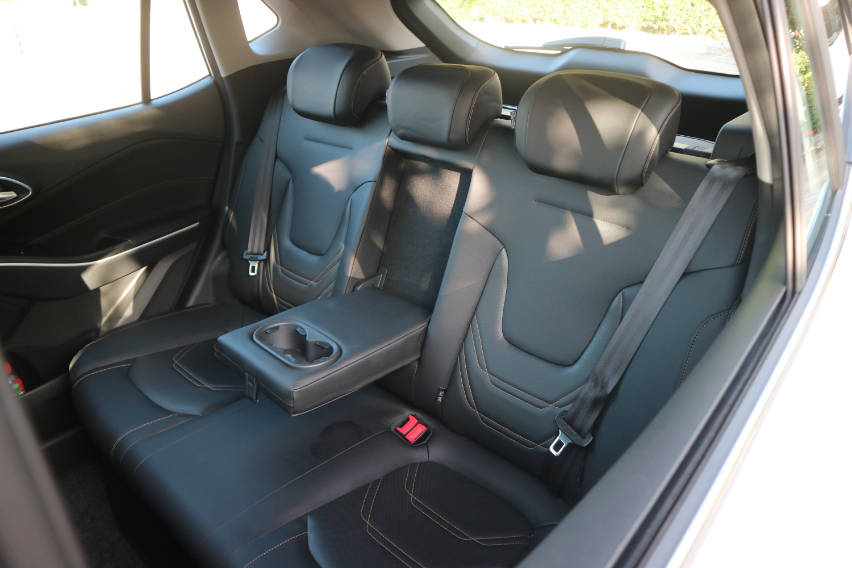 JAC JS4