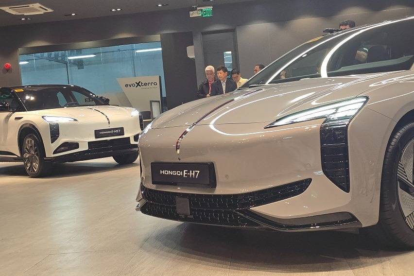 Hongqi EH7, E-HS7