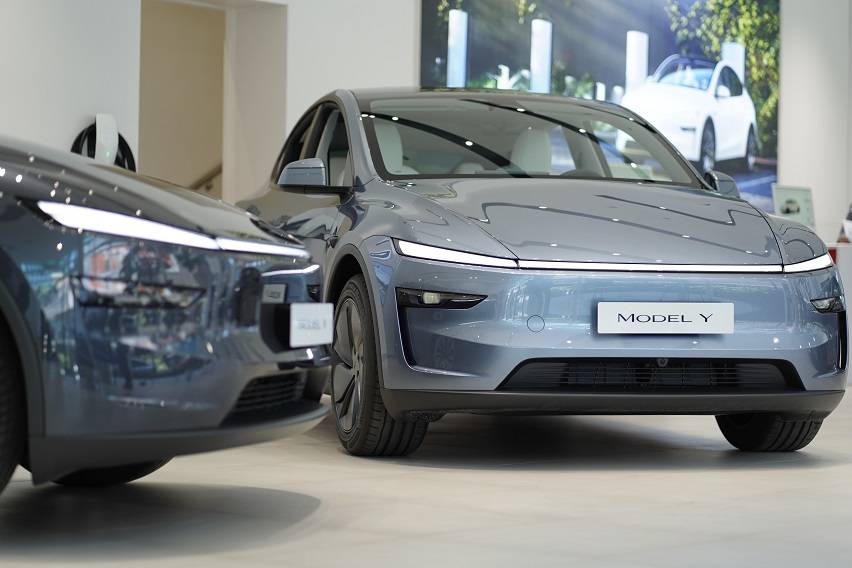 Tesla PH delivers initial new Model Y units to buyers
