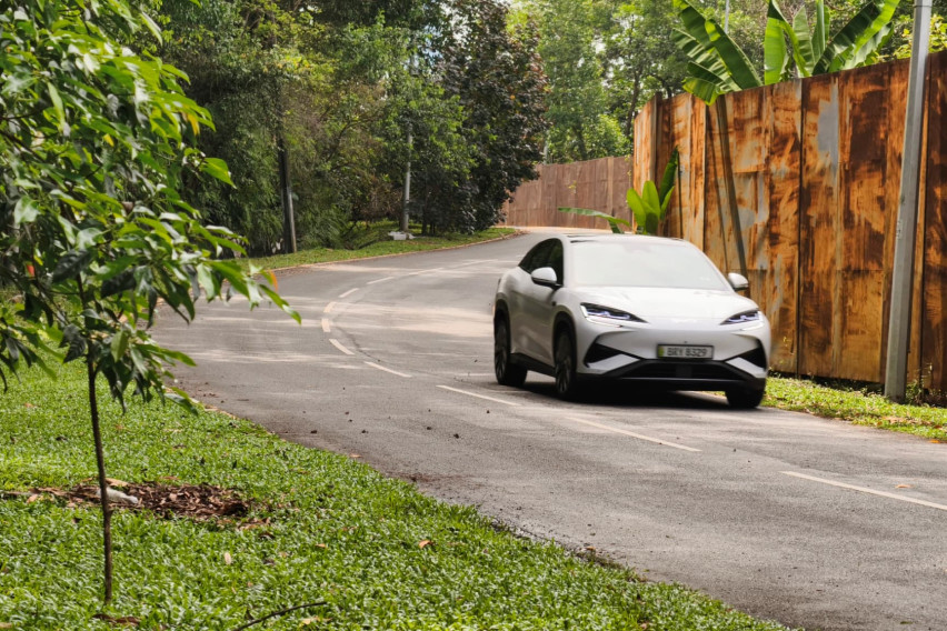 BYD Sealion 7 performance handling