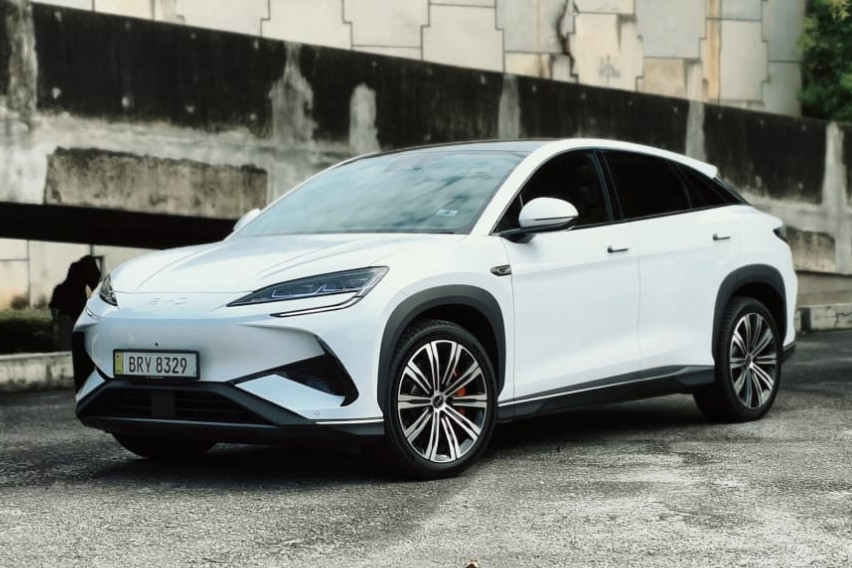 BYD Sealion 7 performance three quarter view