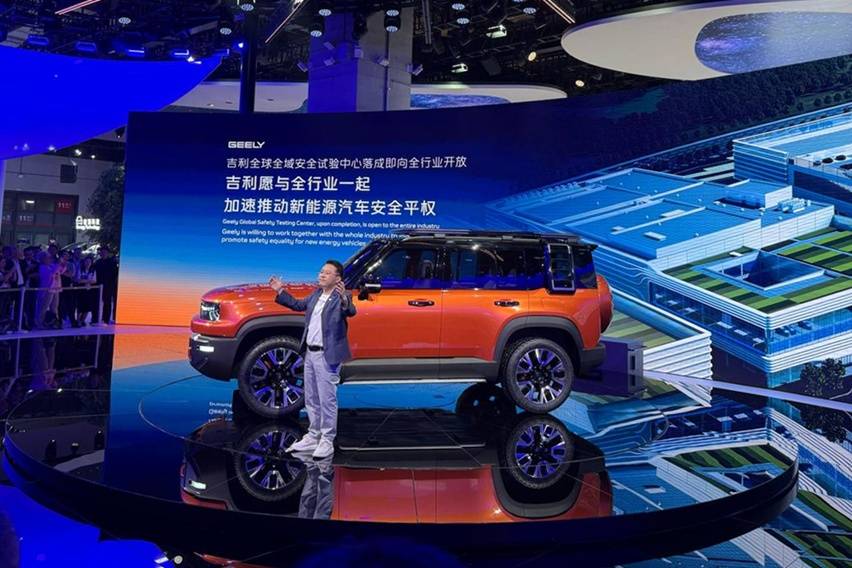Geely Gebrak Shanghai Auto 2025 dengan Galaxy Cruiser Concept Geely Gebrak Shanghai Auto 2025 dengan Galaxy Cruiser Concept