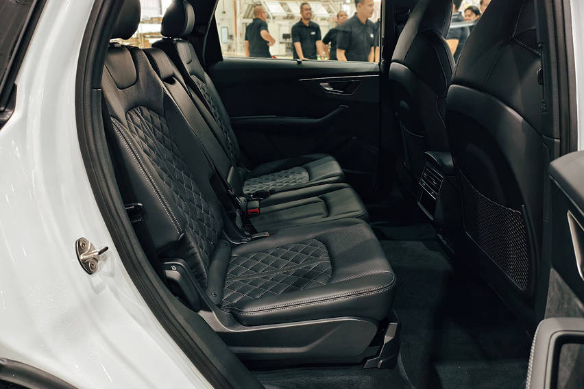 Audi Q7 CKD rear seats