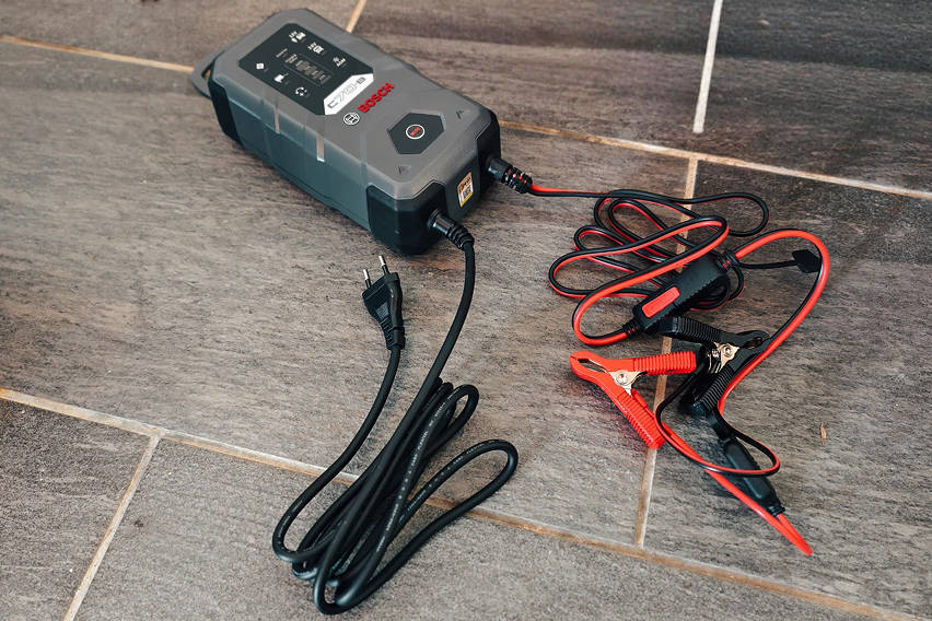 Bosch C70-B Battery Charger