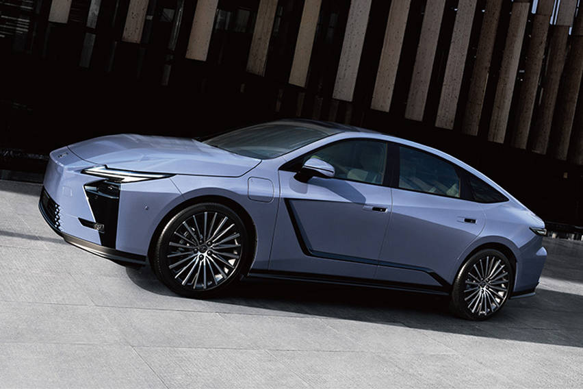 Next-gen Lexus ES EV