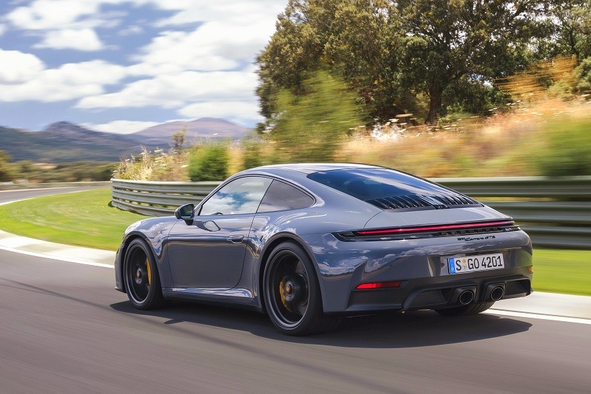 Porsche 911 Carrera GTS