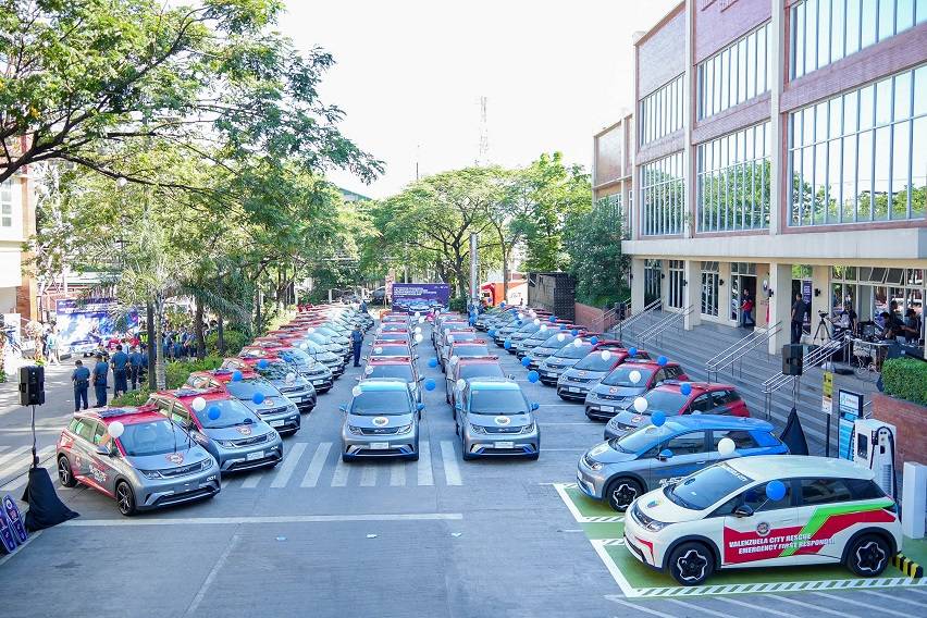 Fresh BYD Dolphins arrive in Valenzuela City, augment local gov't, police fleet Fresh BYD Dolphins arrive in Valenzuela City, augment local gov't, police fleet