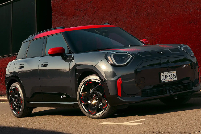 Malaysia gets three MINI JCW hot hatches - 3-Door Petrol, 3-Door Electric, Aceman Electric