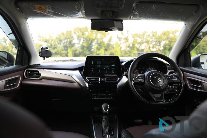 interior Suzuki Fronx SGX Hybrid