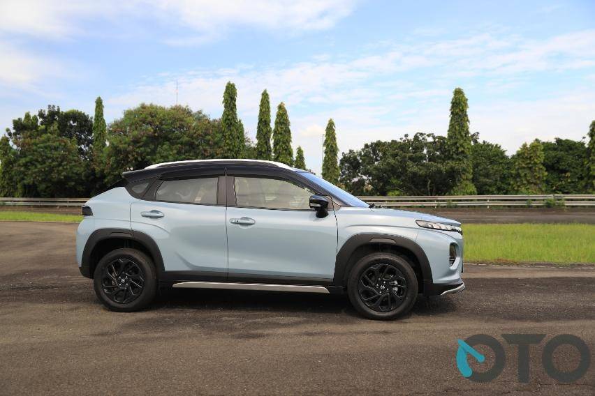 Suzuk Fronx SGX Hybrid