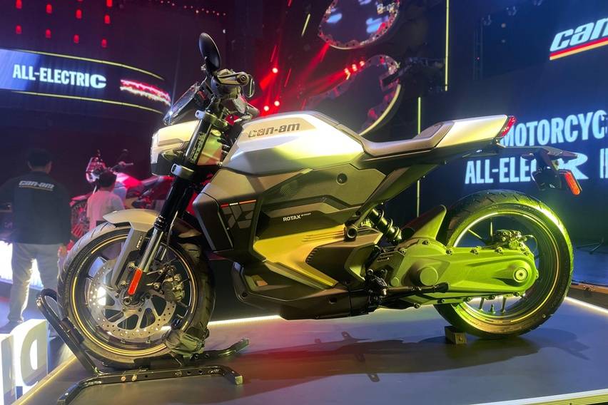 Can-Am Rilis 2 Motor Listrik Premium di Indonesia, Harga Rp400 Jutaan Can-Am Rilis 2 Motor Listrik Premium di Indonesia, Harga Rp400 Jutaan