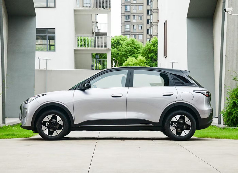 Proton emas 5 side profile