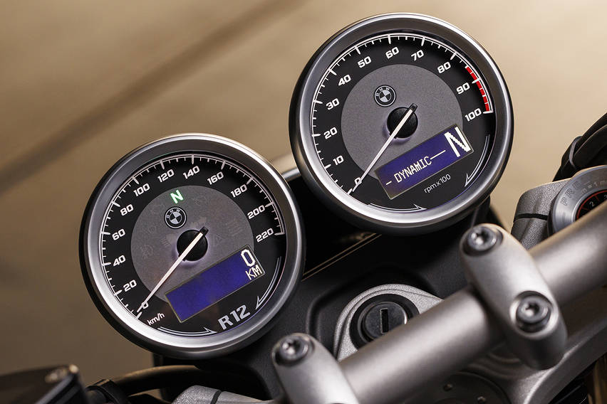 2025 BMW R 12 nineT instrument cluster