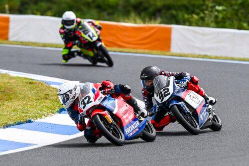 Muhammad Kiandra Ramadhipa Cetak Sejarah: Podium Perdana untuk Indonesia di European Talent Cup 2025 Muhammad Kiandra Ramadhipa Cetak Sejarah: Podium Perdana untuk Indonesia di European Talent Cup 2025