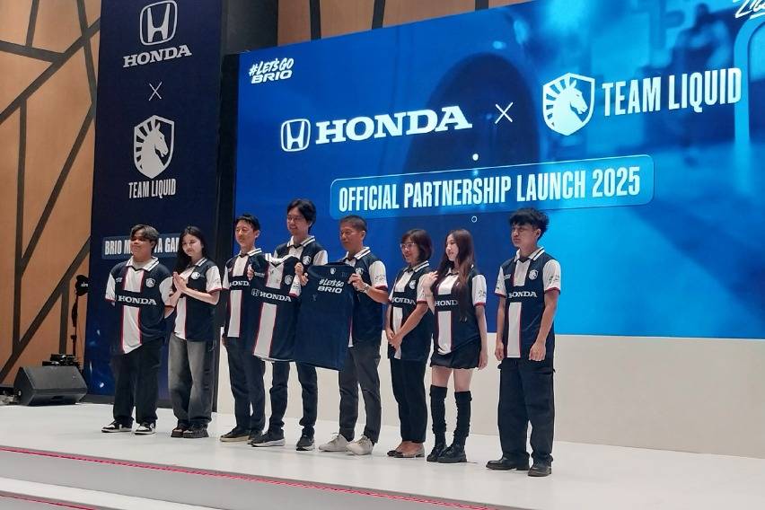 Honda x Team Liqui