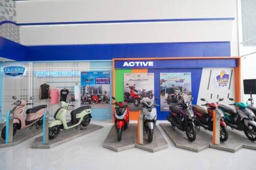 Yamaha Resmikan Dealer Premium di Manado, Sekaligus Launching Regional Gear Ultima Yamaha Resmikan Dealer Premium di Manado, Sekaligus Launching Regional Gear Ultima