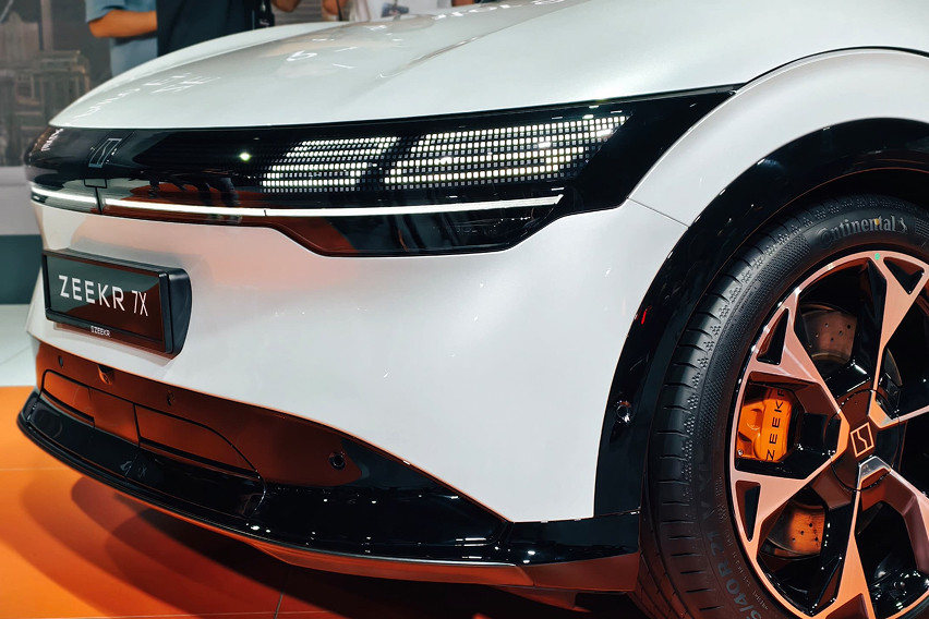 Zeekr 7X  front